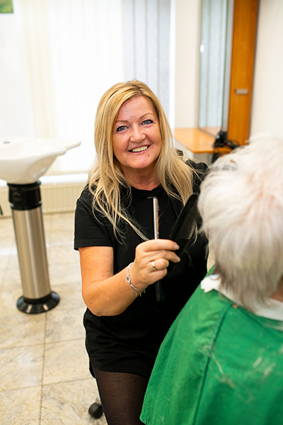Friseurteam-Schwechat-Monika
